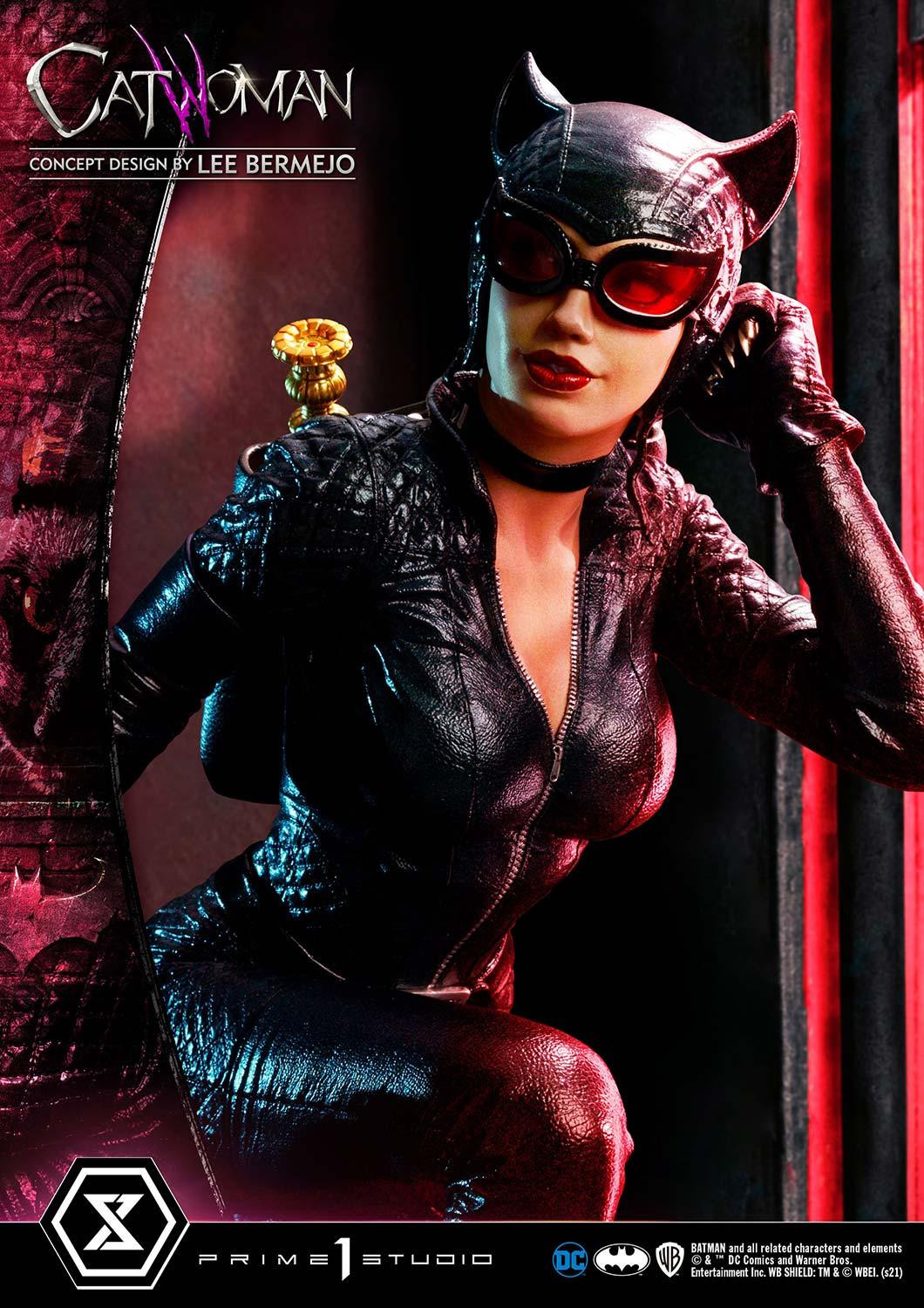 Batman (Comics) Catwoman (Concept Design by Lee Bermejo) DX Version