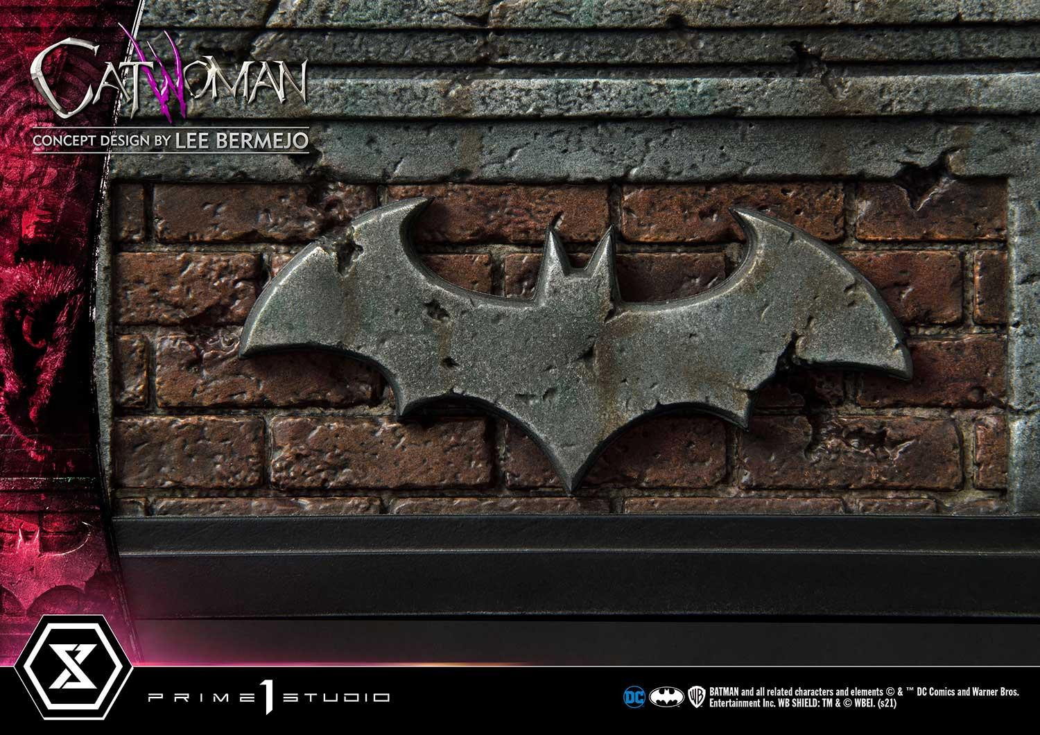 Batman (Comics) Catwoman (Concept Design by Lee Bermejo) DX Version