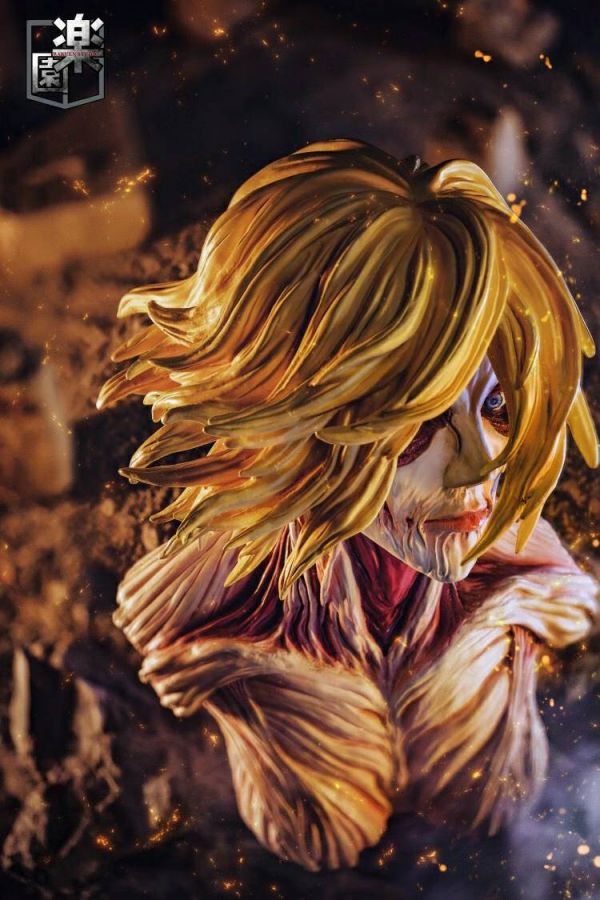 Attack On Titan - Female Titan