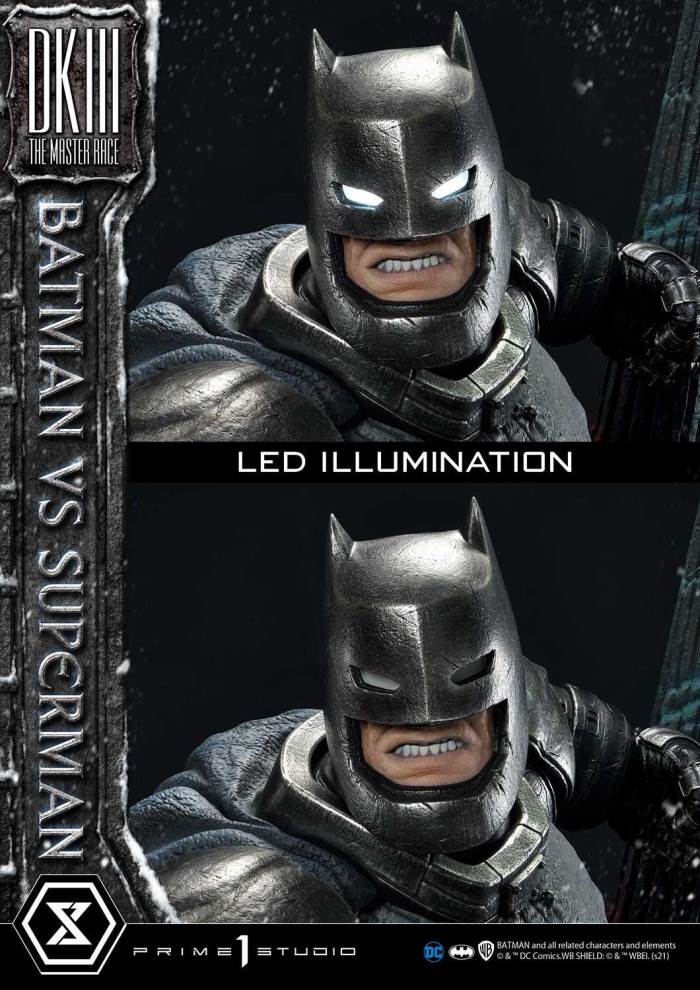 Batman:The Dark Knight Returns (Comics) Batman versus Superman Deluxe Version