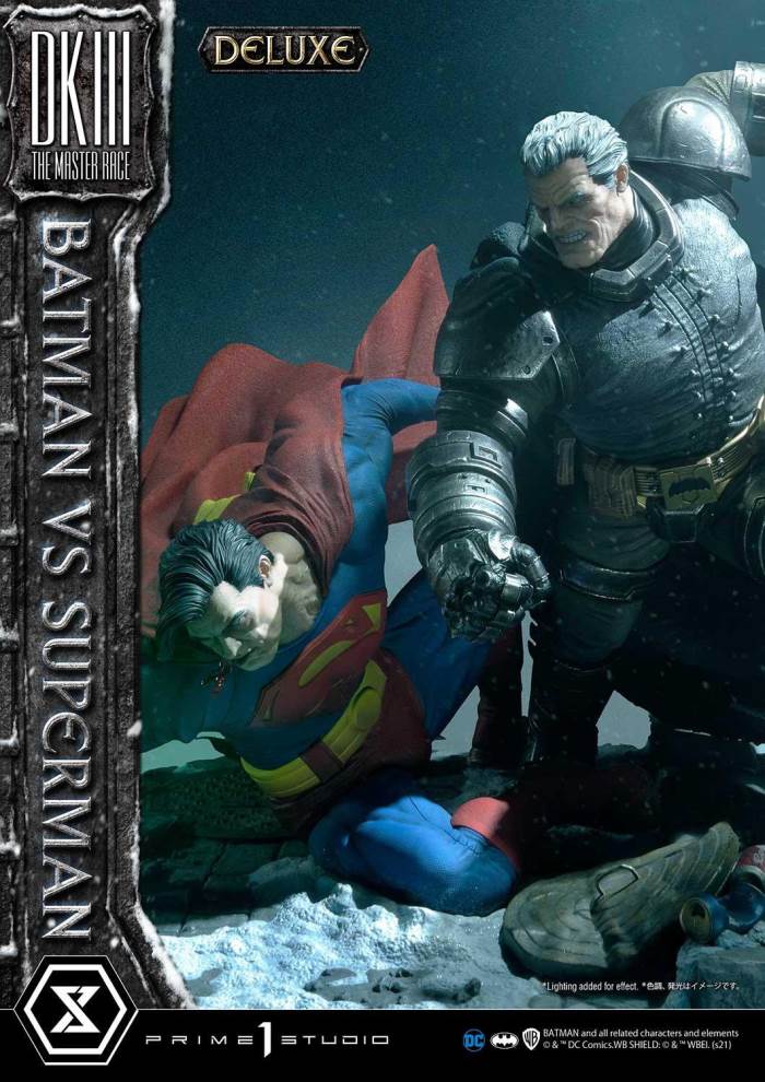 Batman:The Dark Knight Returns (Comics) Batman versus Superman Deluxe Version