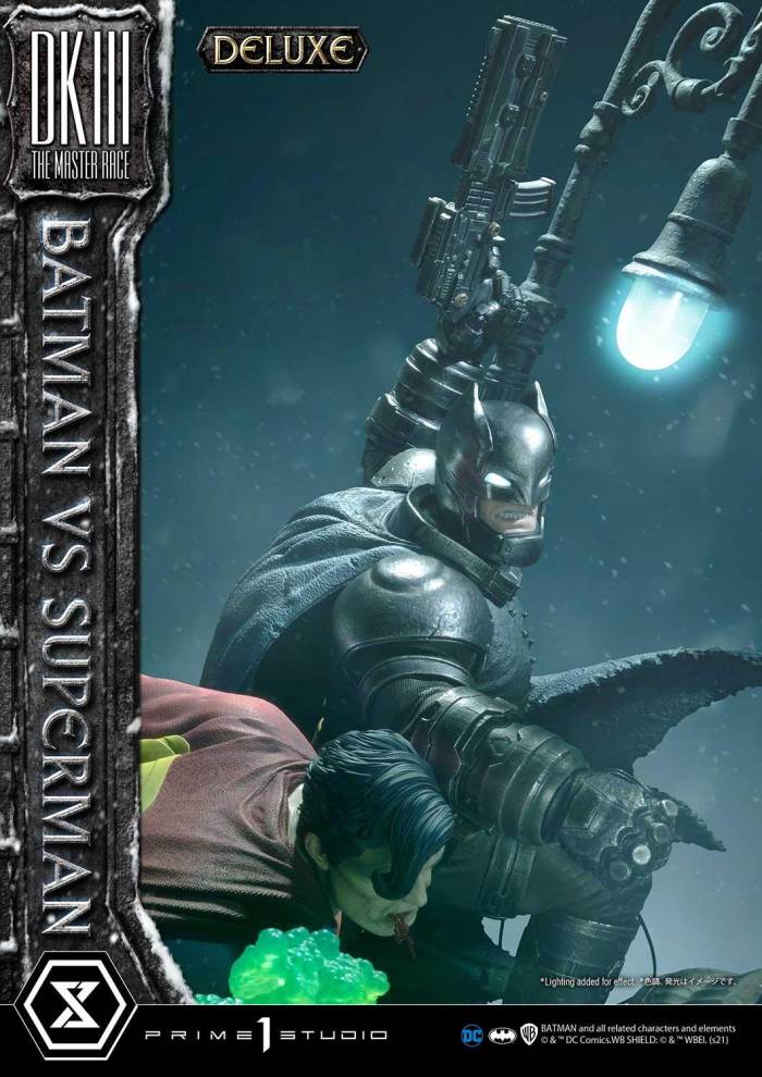 Batman:The Dark Knight Returns (Comics) Batman versus Superman Deluxe Version