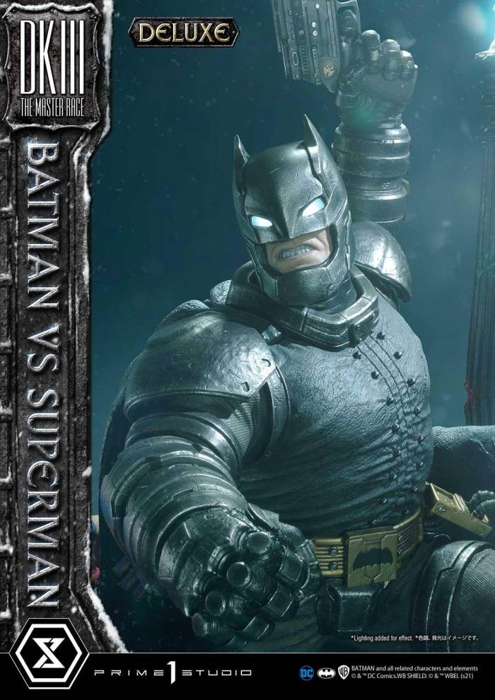 Batman:The Dark Knight Returns (Comics) Batman versus Superman Deluxe Version