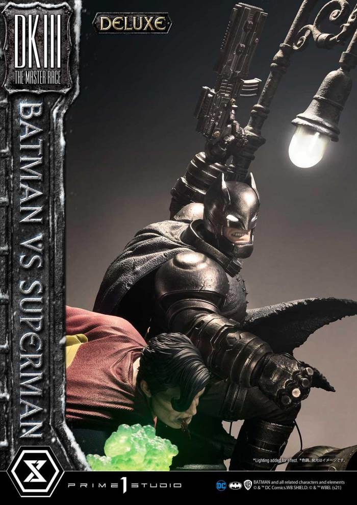 Batman:The Dark Knight Returns (Comics) Batman versus Superman Deluxe Version