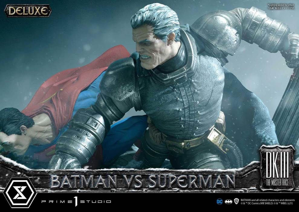 Batman:The Dark Knight Returns (Comics) Batman versus Superman Deluxe Version