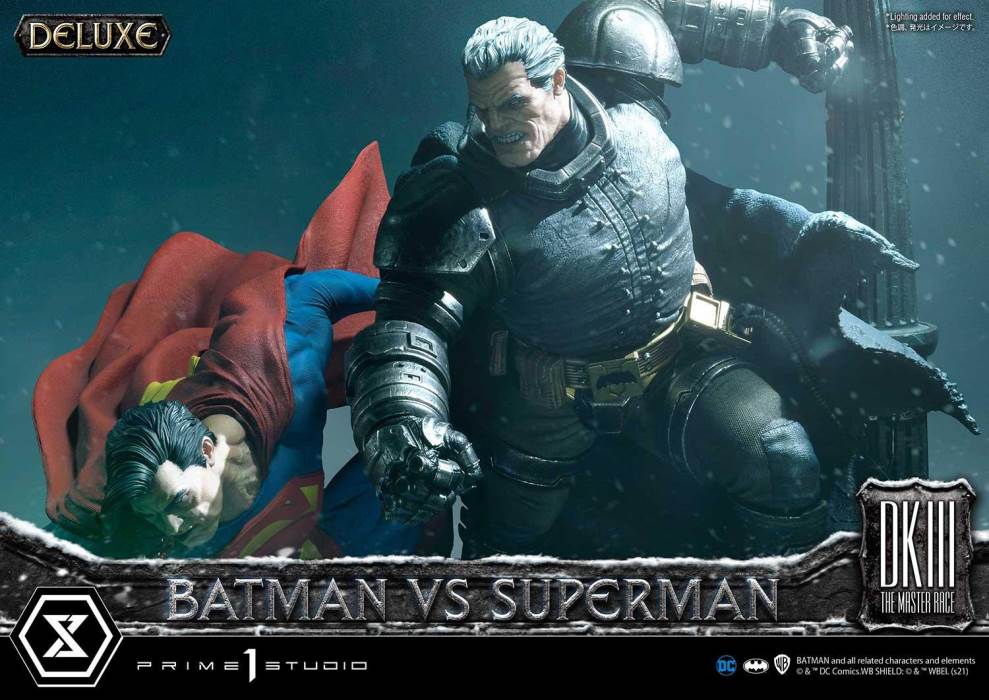 Batman:The Dark Knight Returns (Comics) Batman versus Superman Deluxe Version