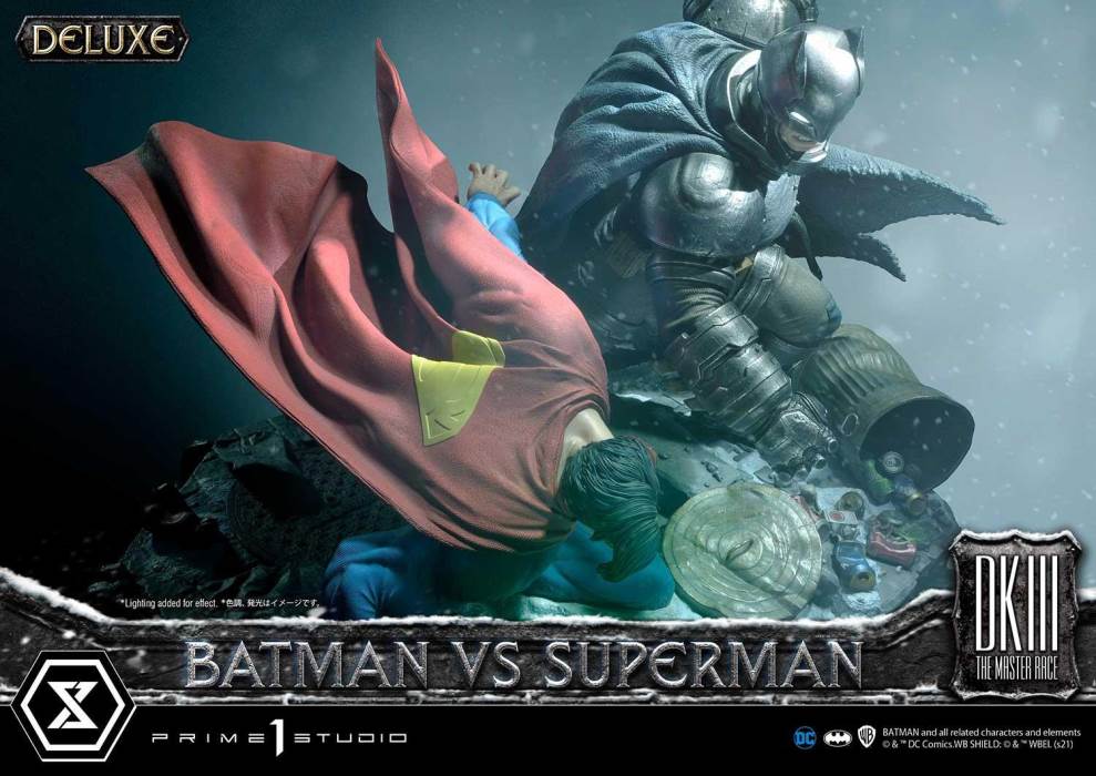 Batman:The Dark Knight Returns (Comics) Batman versus Superman Deluxe Version