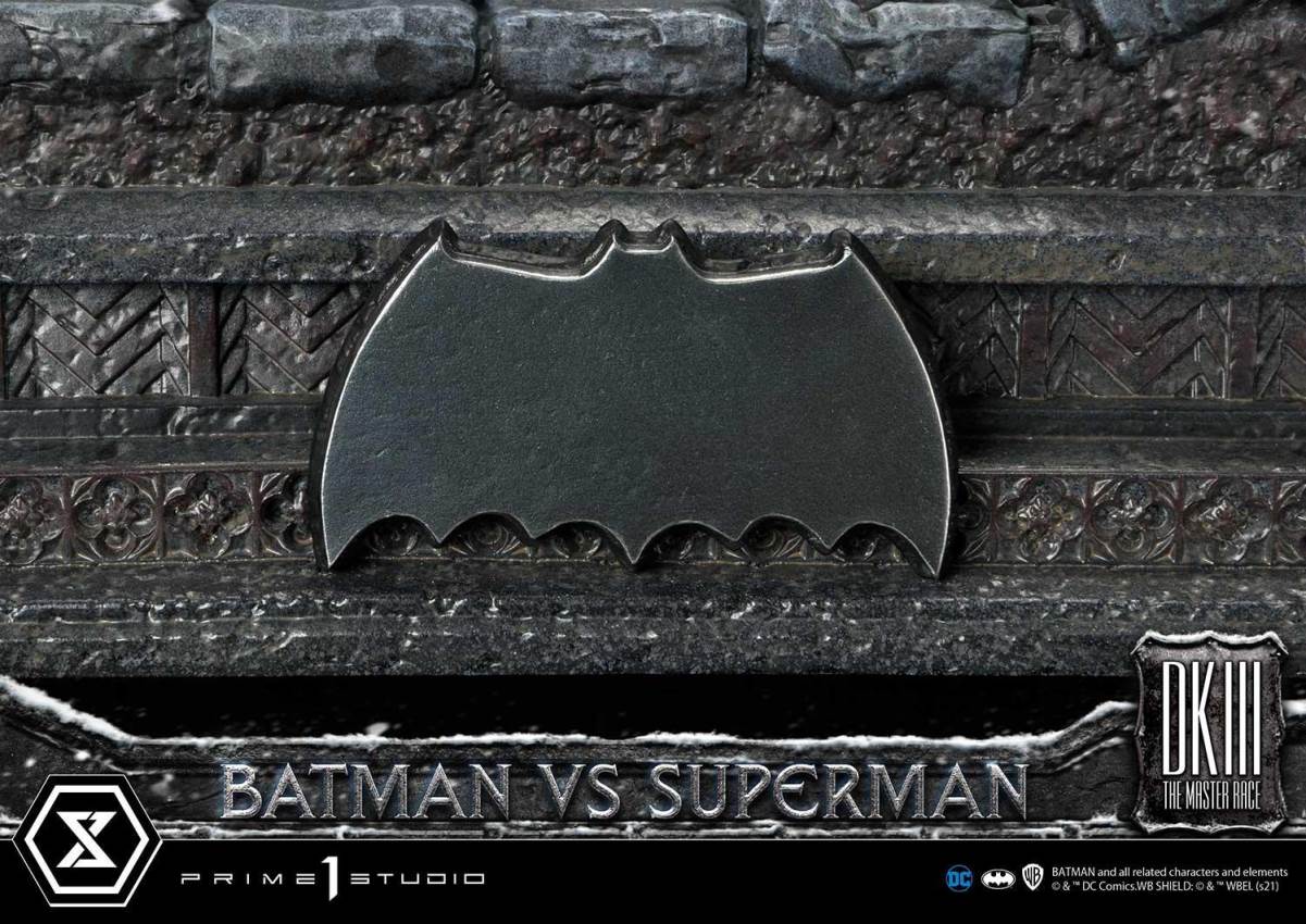 Batman:The Dark Knight Returns (Comics) Batman versus Superman