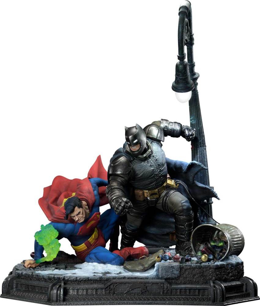 Batman:The Dark Knight Returns (Comics) Batman versus Superman