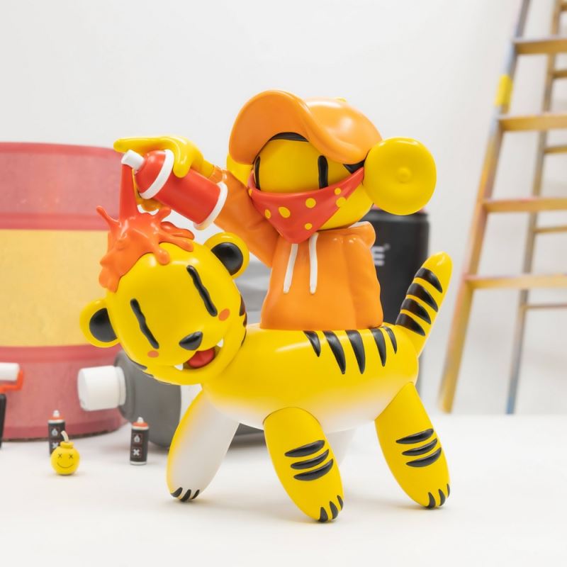 Tigers Graffiti Theme Trendy Doll