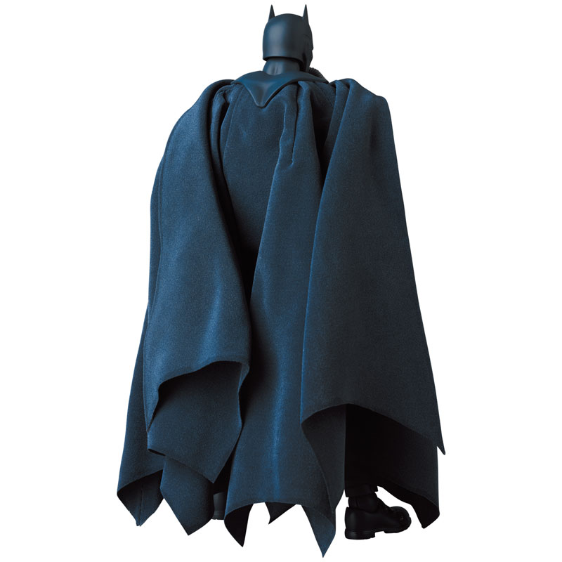 Mafex No.166 MAFEX STEALTH JUMPER BATMAN: HUSH Ver