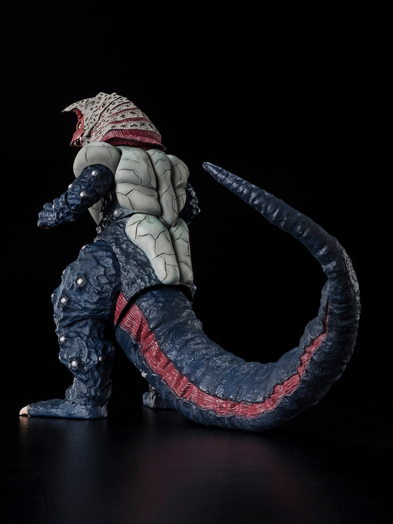 SHFiguarts Golza