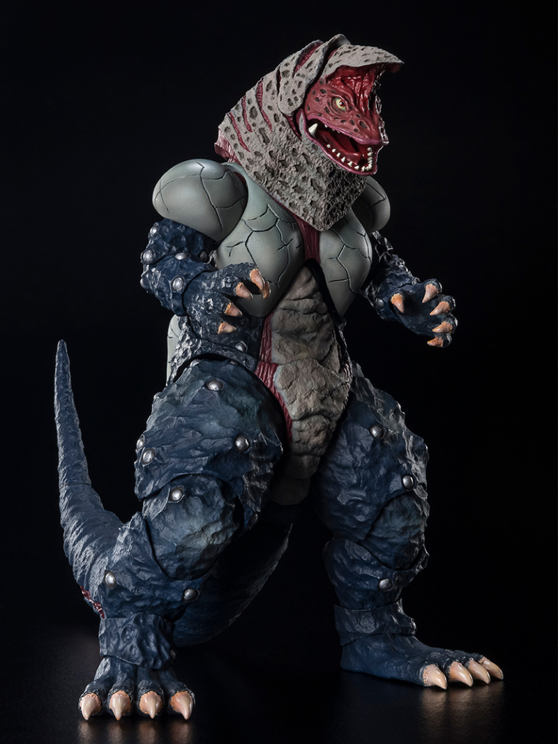 SHFiguarts Golza