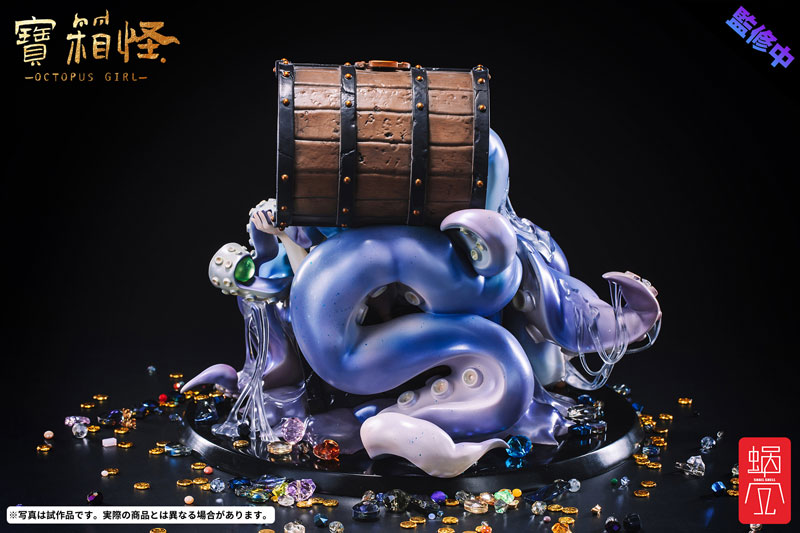 Treasure Chest Monster Octopus Girl 1/3