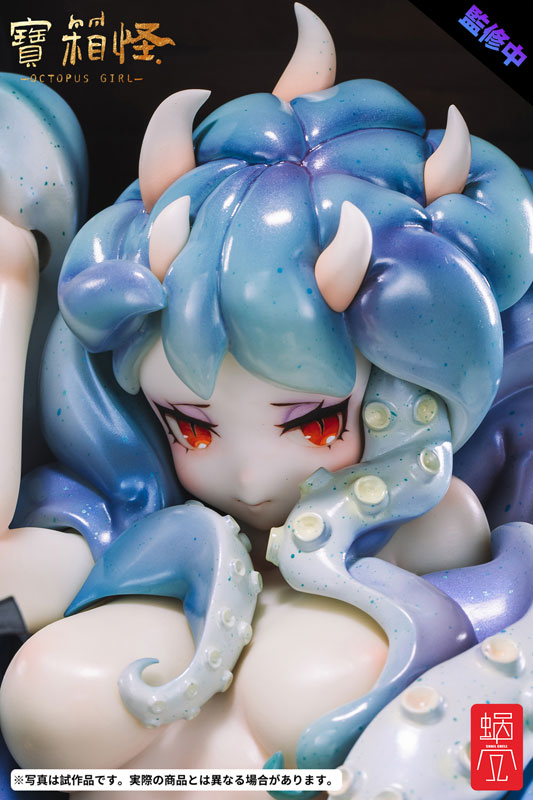 Treasure Chest Monster Octopus Girl 1/3