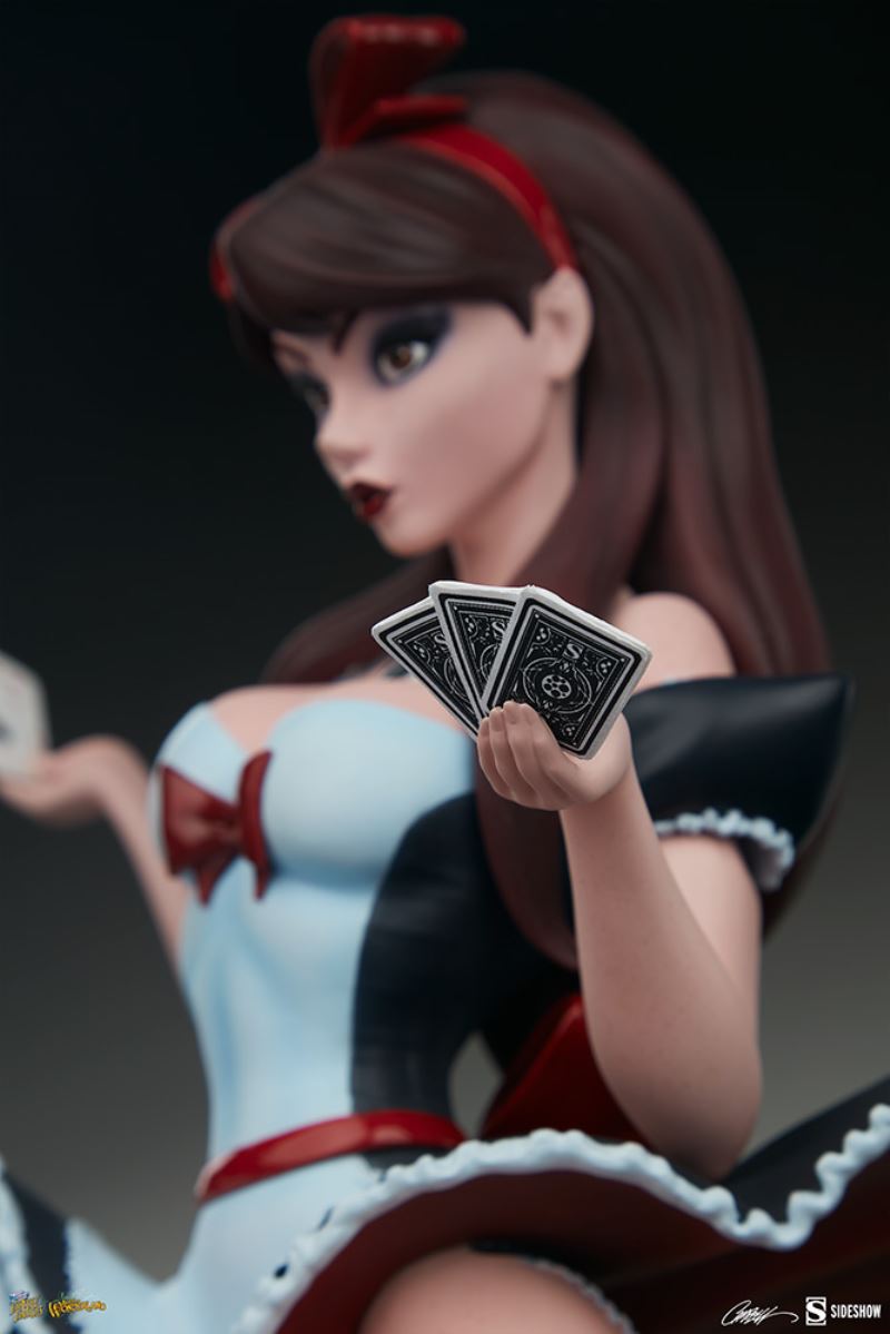 Alice in Wonderland: Game of Hearts Edition