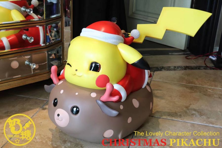Christmas Pikachu 1/1