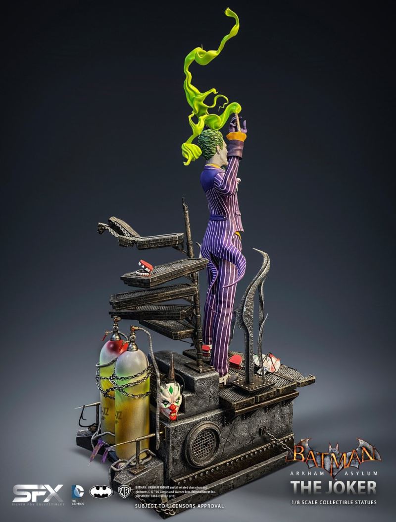 1/8 Arkham Asylum-Joker Statue
