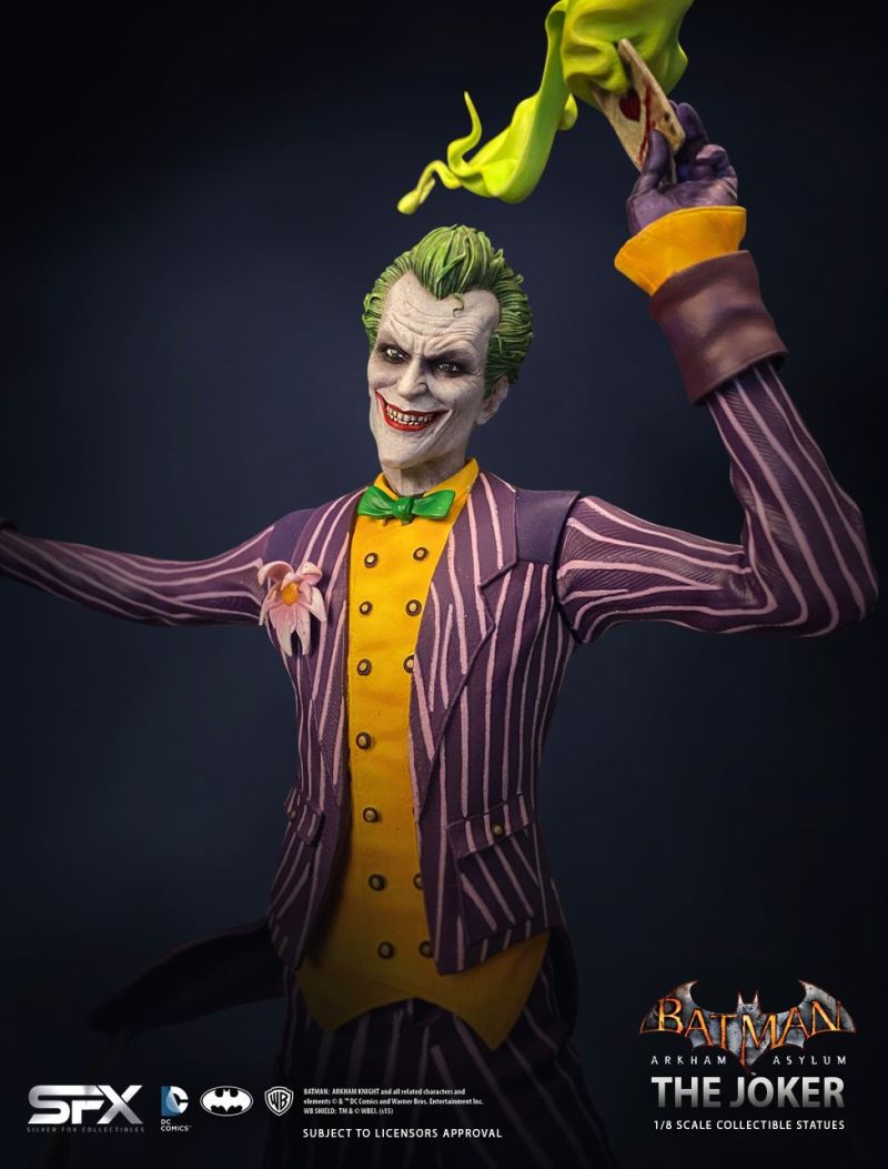 1/8 Arkham Asylum-Joker Statue