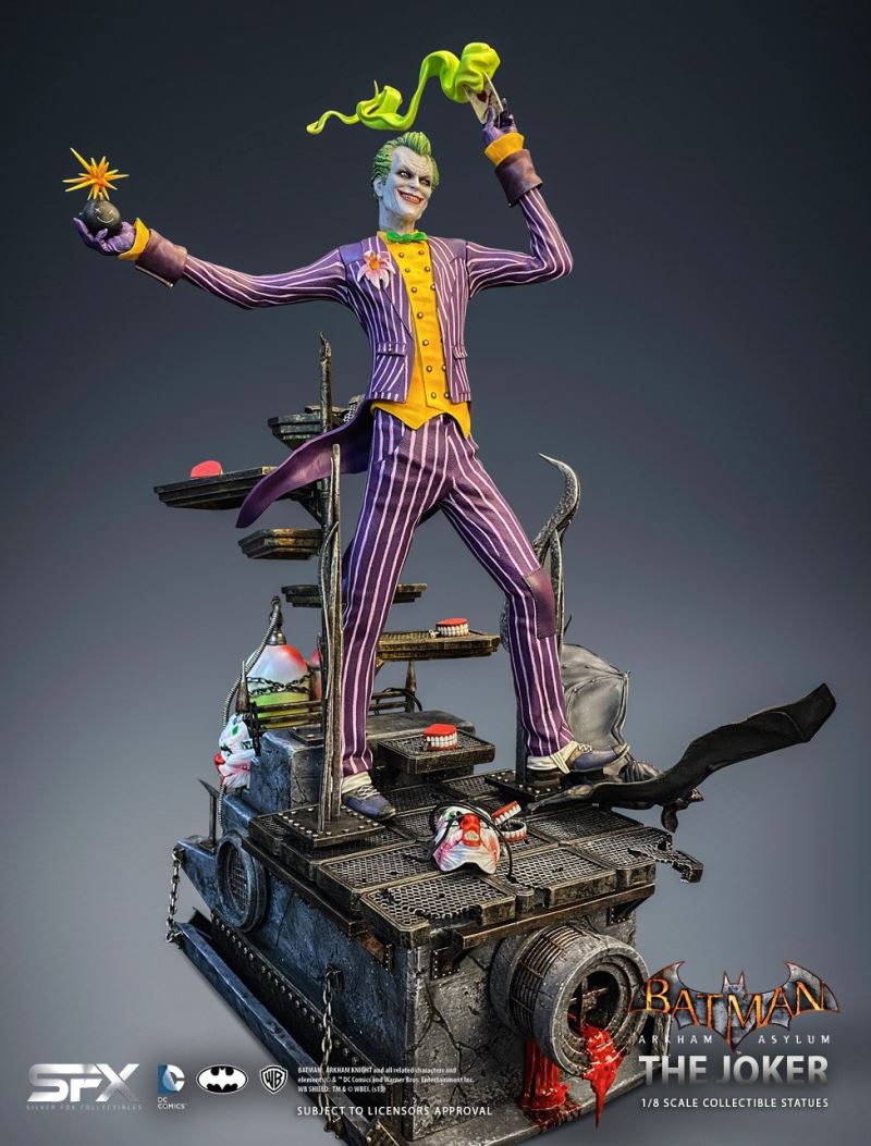 1/8 Arkham Asylum-Joker Statue