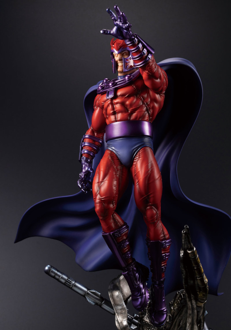 Erik Lensherr X-MEN Fine Art Statue