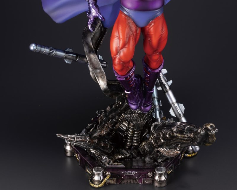 Erik Lensherr X-MEN Fine Art Statue