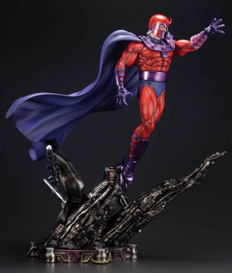 Erik Lensherr X-MEN Fine Art Statue