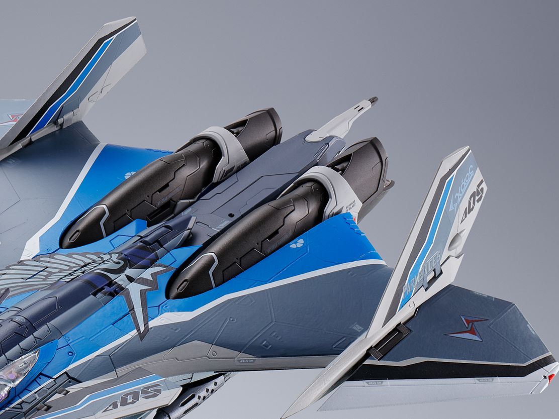 DX Chogokin First Limited Edition VF-31AX Kairos Plus (Hayate Immelman Machine)