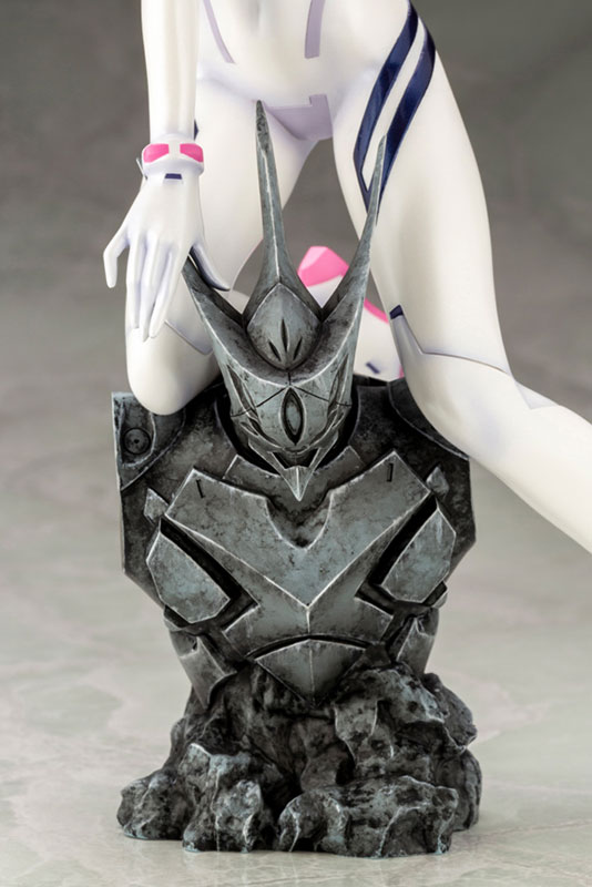 Evangelion: 3.0+1.0 Thrice Upon a Time Mari Makinami Illustrious White Plugsuit ver. 1/6