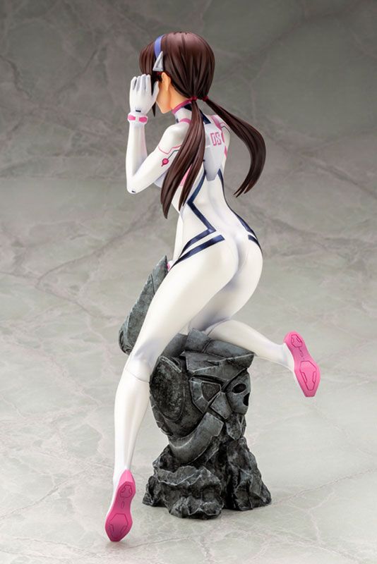 Evangelion: 3.0+1.0 Thrice Upon a Time Mari Makinami Illustrious White Plugsuit ver. 1/6