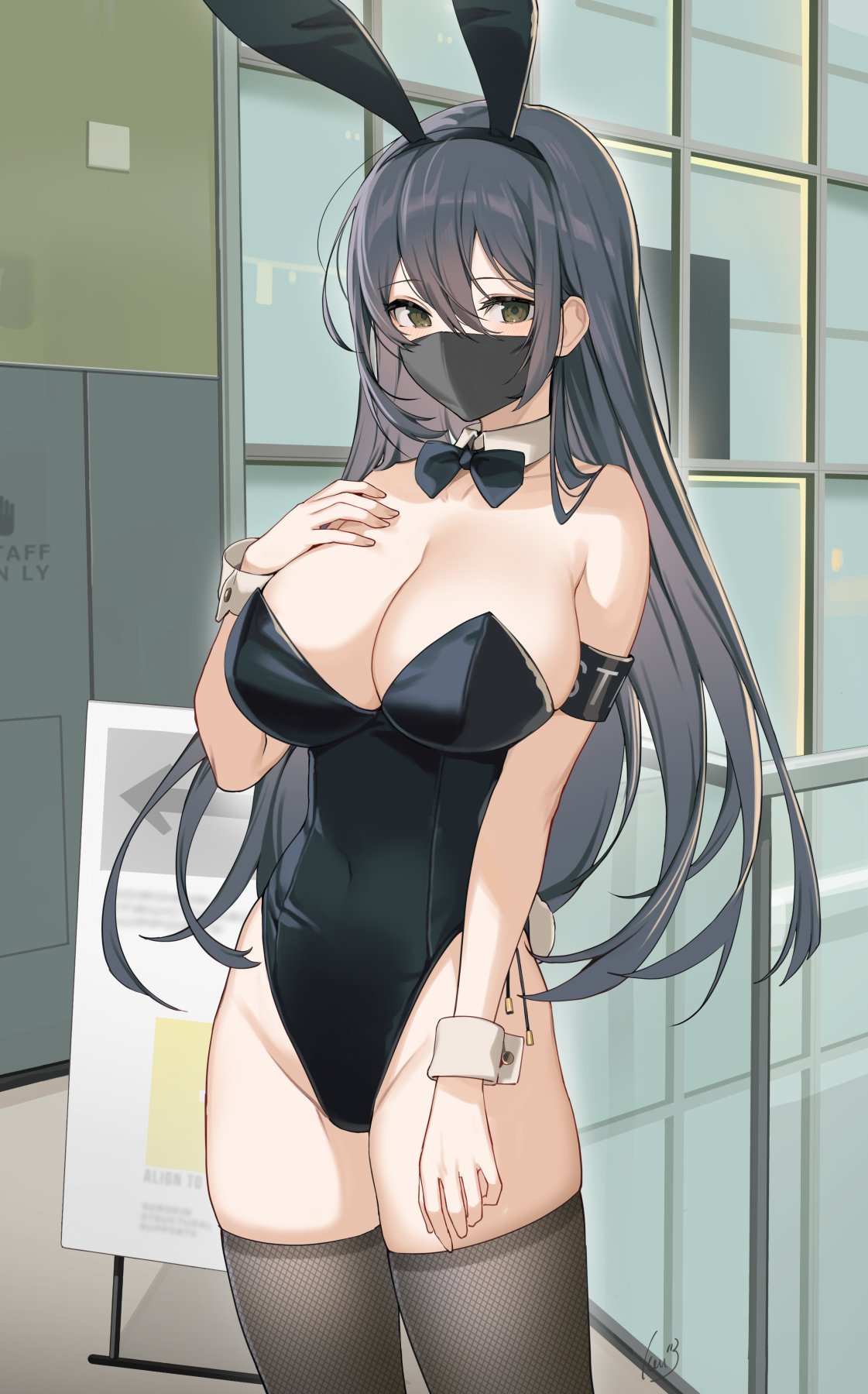 Kuro Bunny Kouhai-chan (Mask ver. & Real Face ver.) illustrated by Ikomochi 1/7