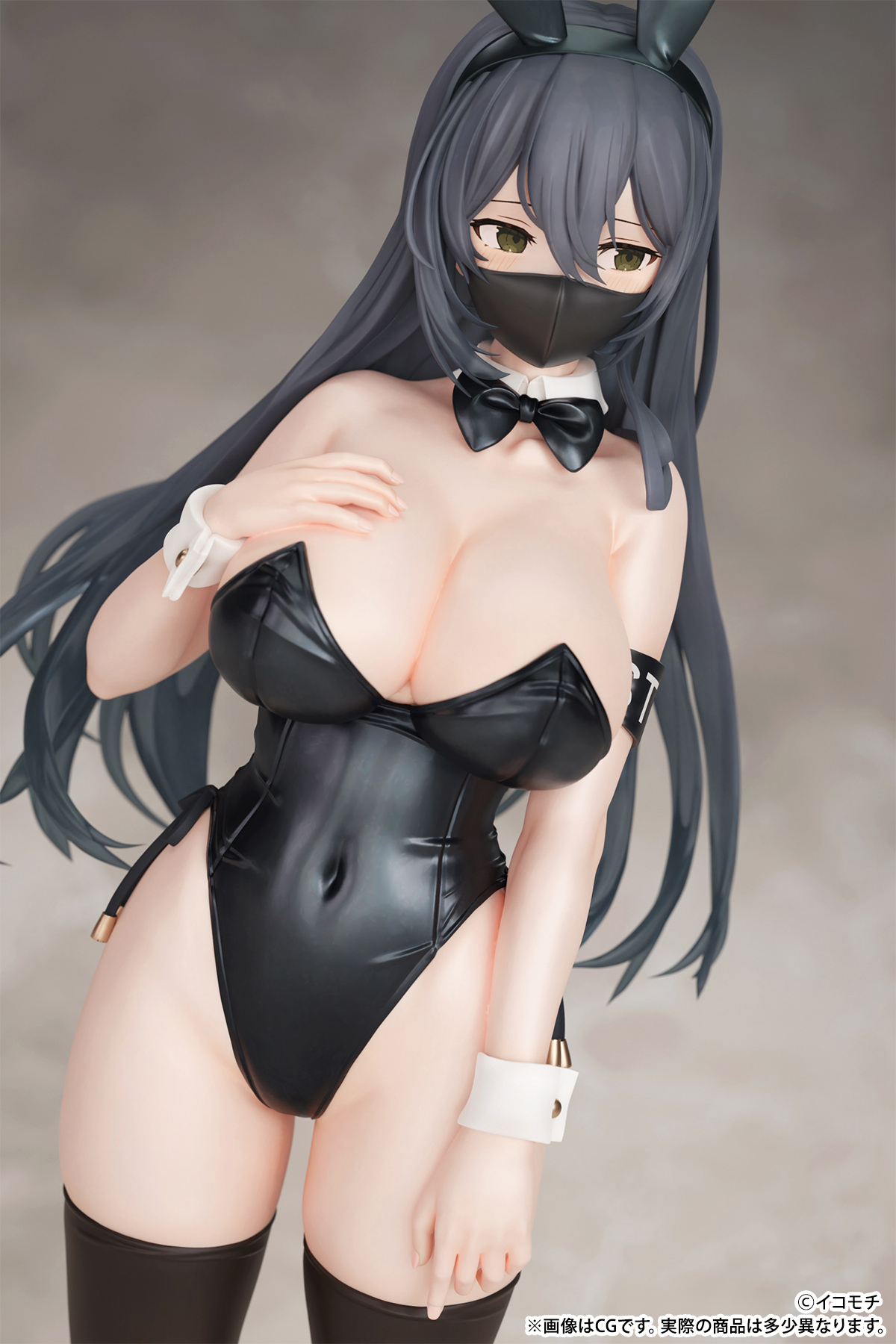 Kuro Bunny Kouhai-chan (Mask ver. & Real Face ver.) illustrated by Ikomochi 1/7