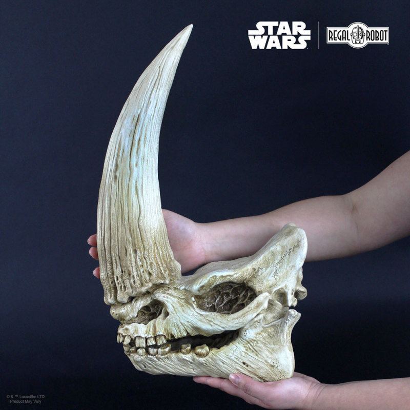 The Mandalorian Mudhorn Skull pendant