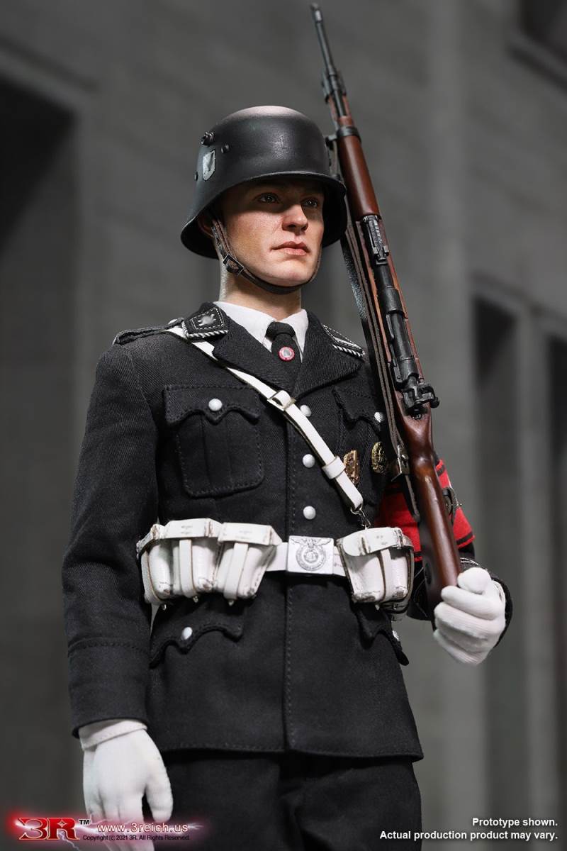 M32 Black SS Salute Ultimate Edition 1/6