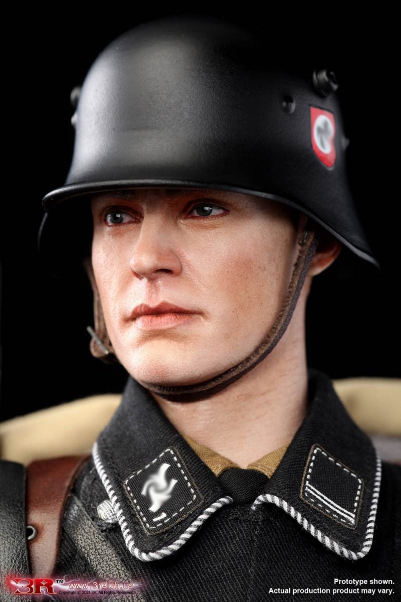 M32 Black SS Salute Ultimate Edition 1/6