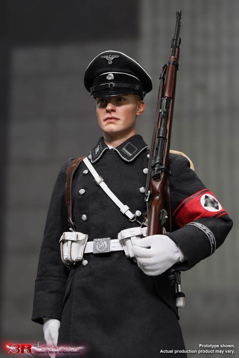 M32 Black SS Salute Ultimate Edition 1/6