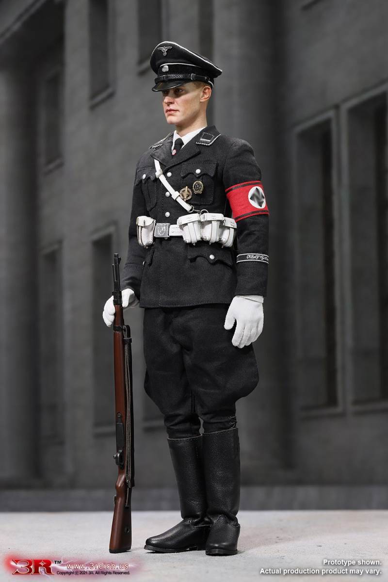 M32 Black SS Salute Ultimate Edition 1/6