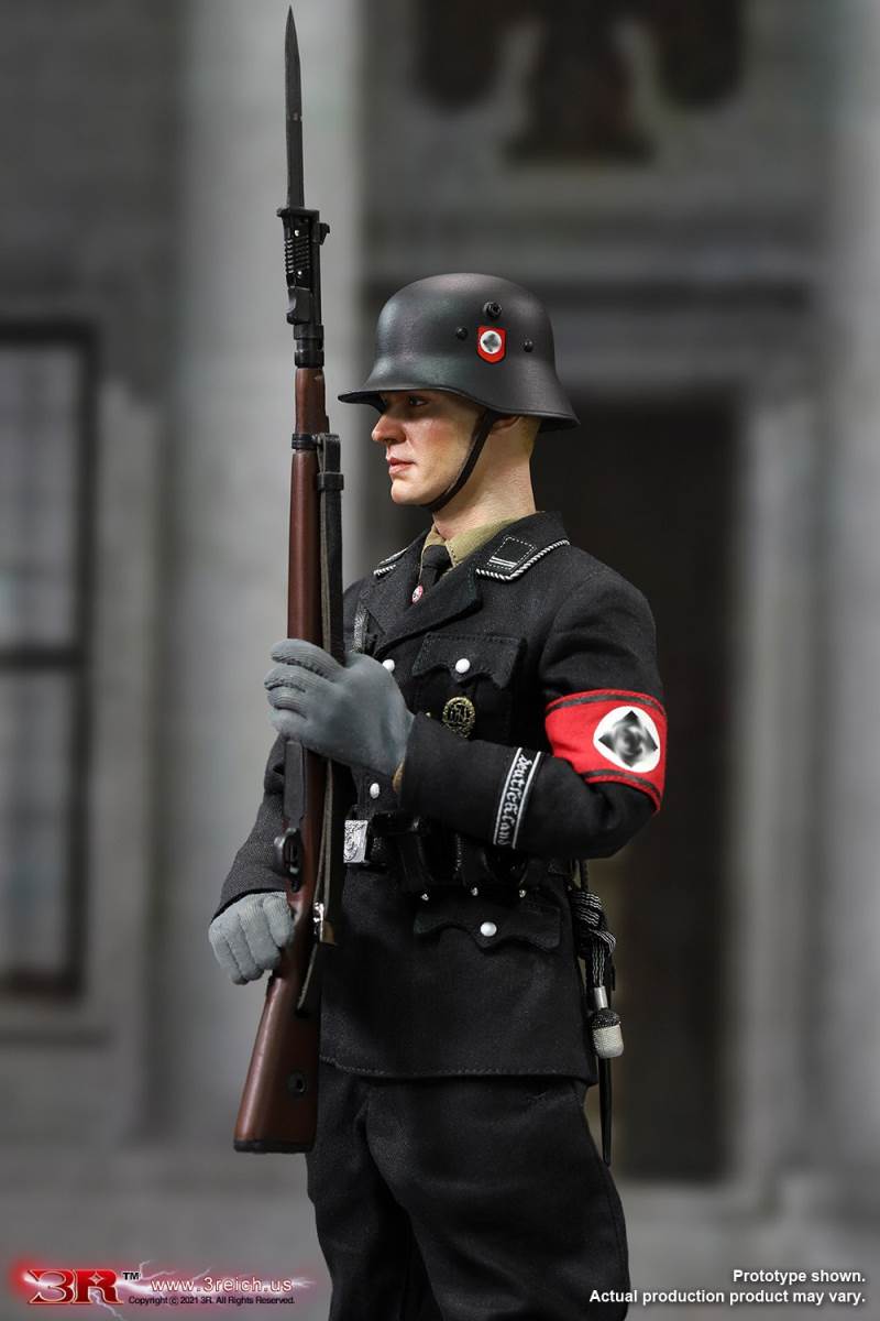 M32 Black SS Salute Ultimate Edition 1/6