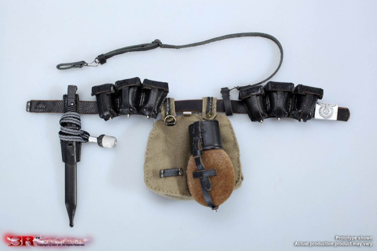 M32 Black SS Salute Ultimate Edition 1/6