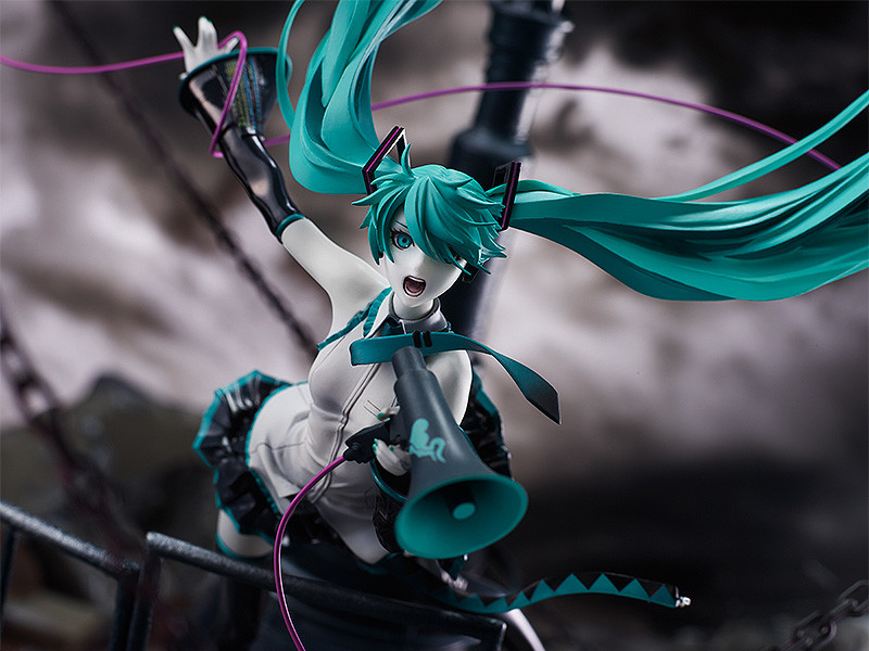 Hatsune Miku - Love is War Refined Ver. 1/8