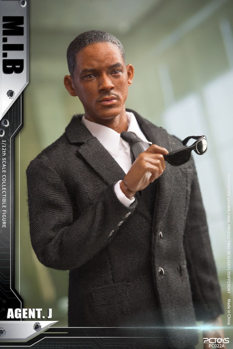 Agent in black 1/12
