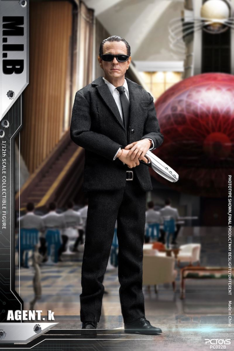 Agent in black 1/12
