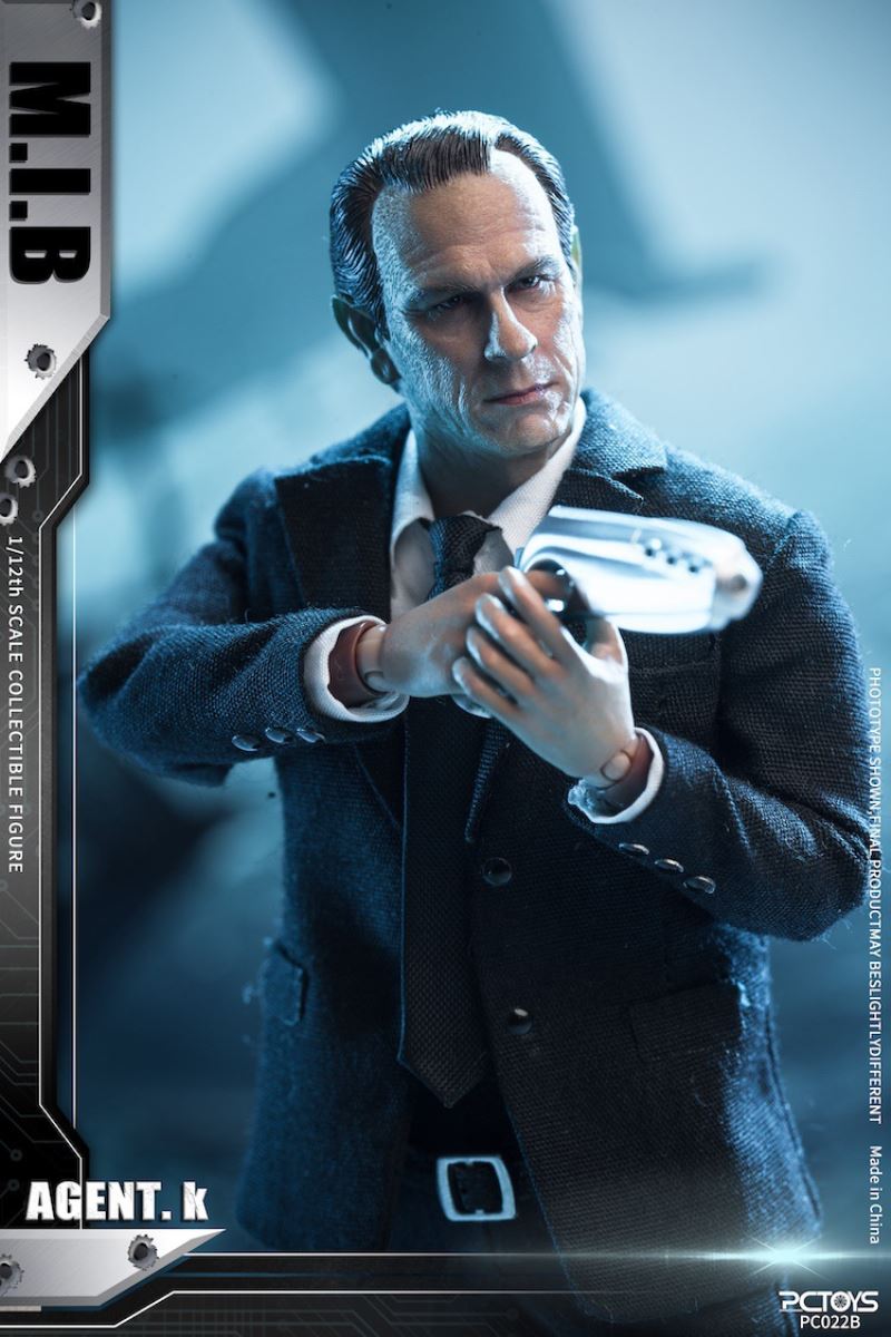 Agent in black 1/12