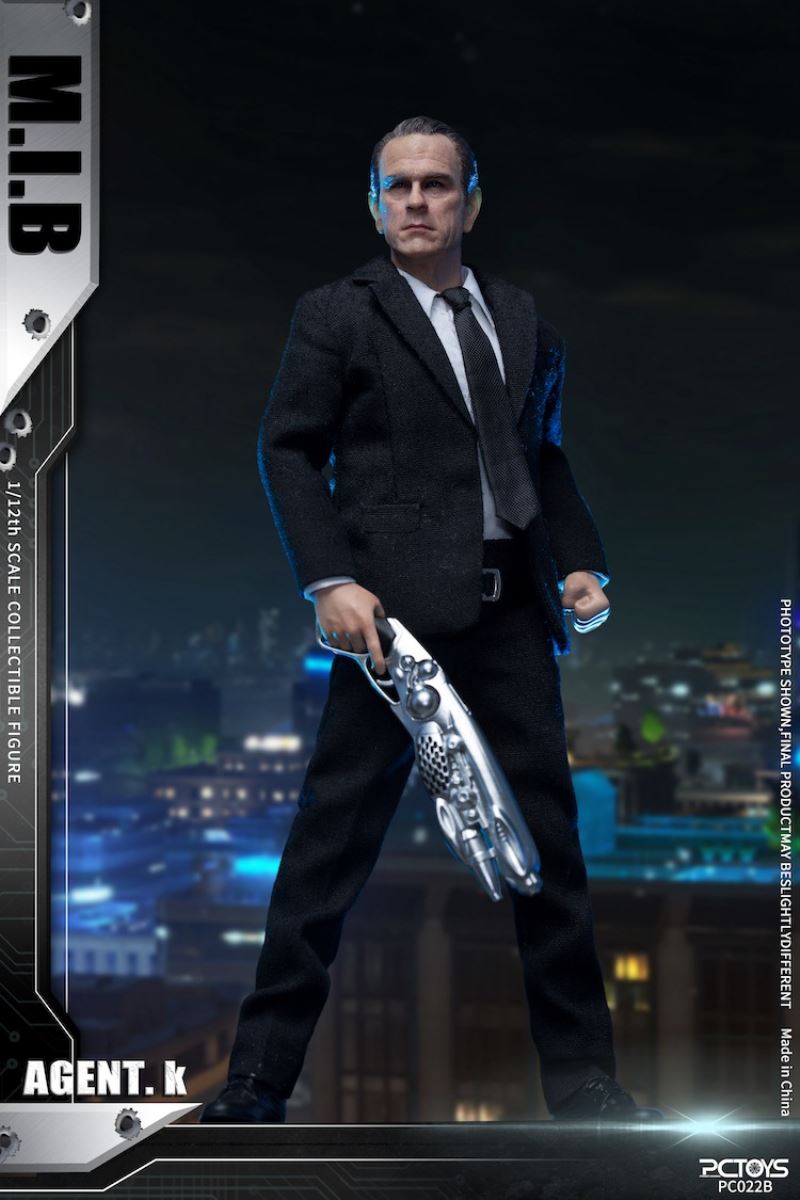 Agent in black 1/12