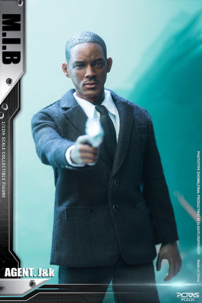 Agent in black 1/12