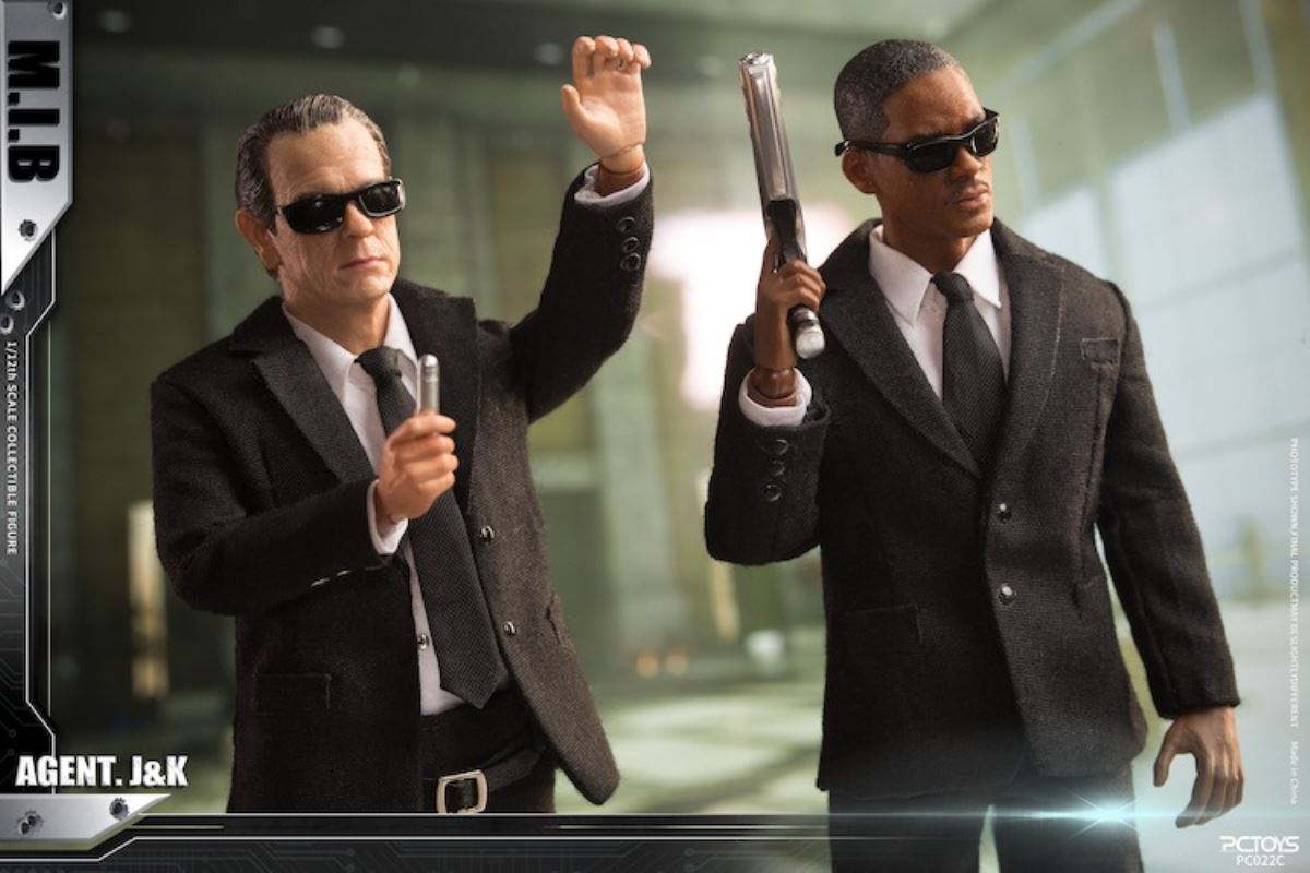 Agent in black 1/12