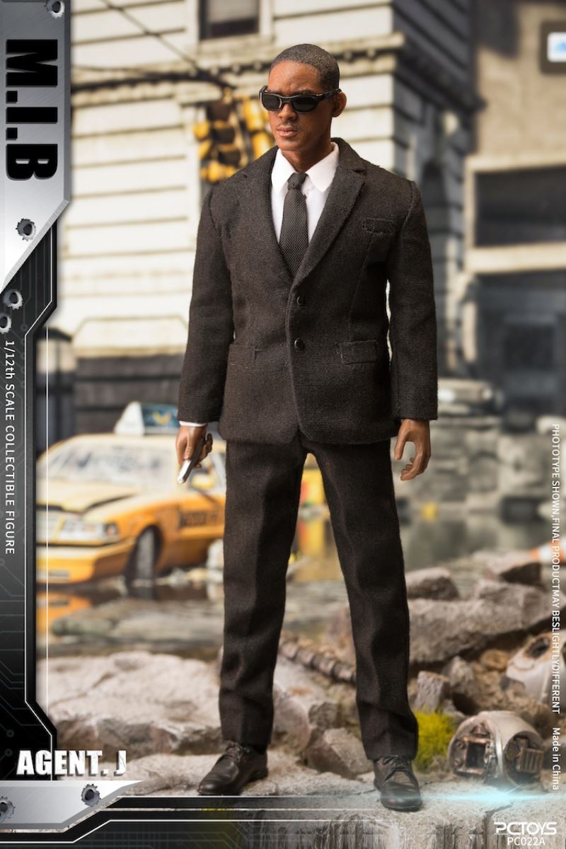 Agent in black 1/12