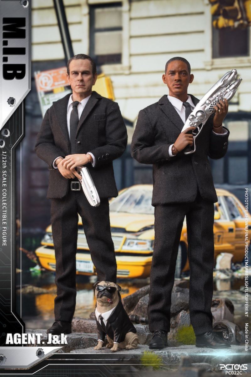 Agent in black 1/12