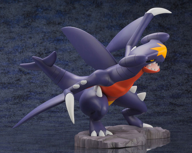 ARTFX J Pokemon Series Cynthia with Garchomp 1/8