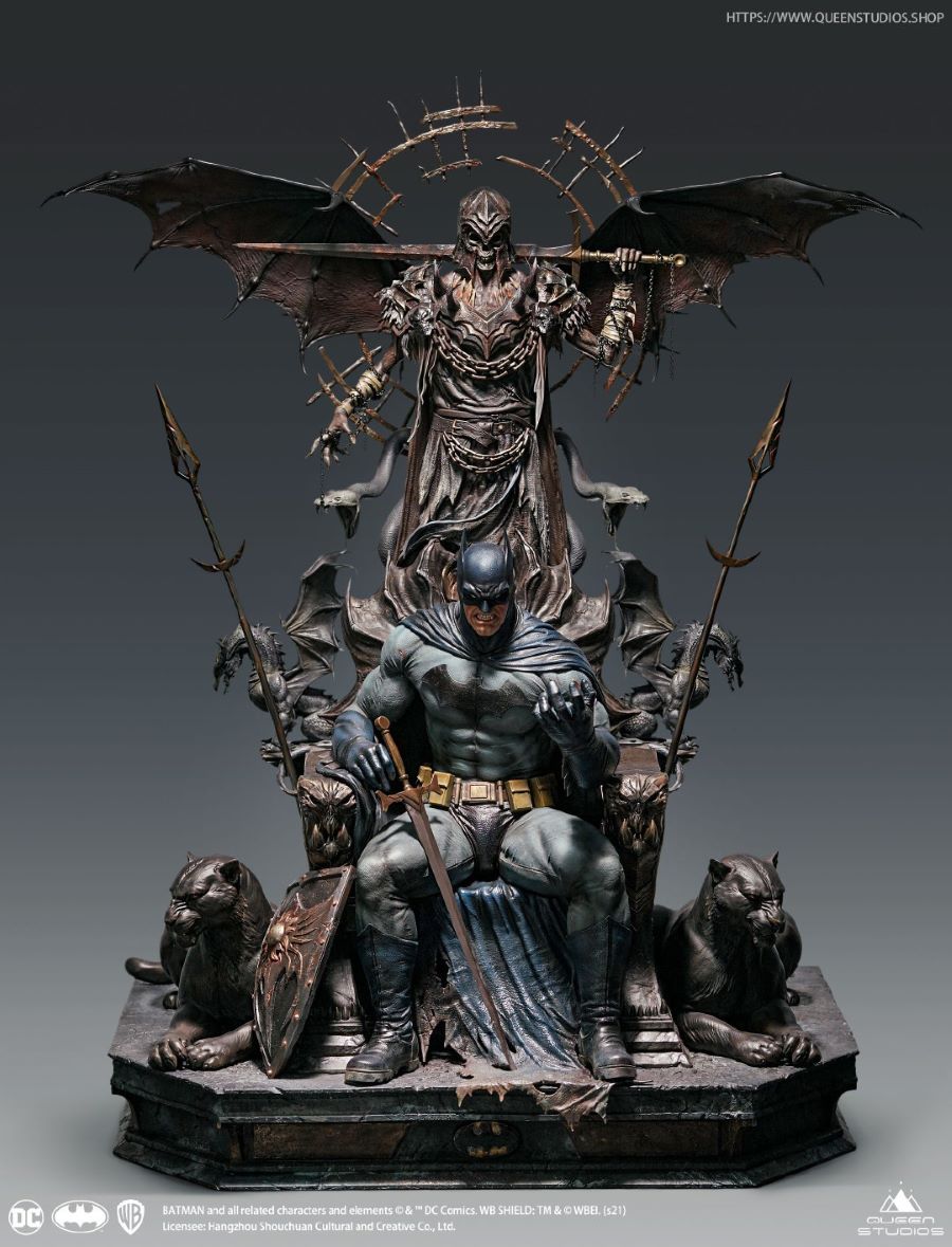 Batman on Throne - Comic Statue